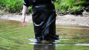 leather-skirt-river-wading_6.jpg