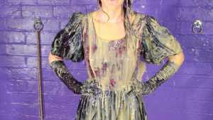 messy-gown-and-opera-gloves_10.jpg