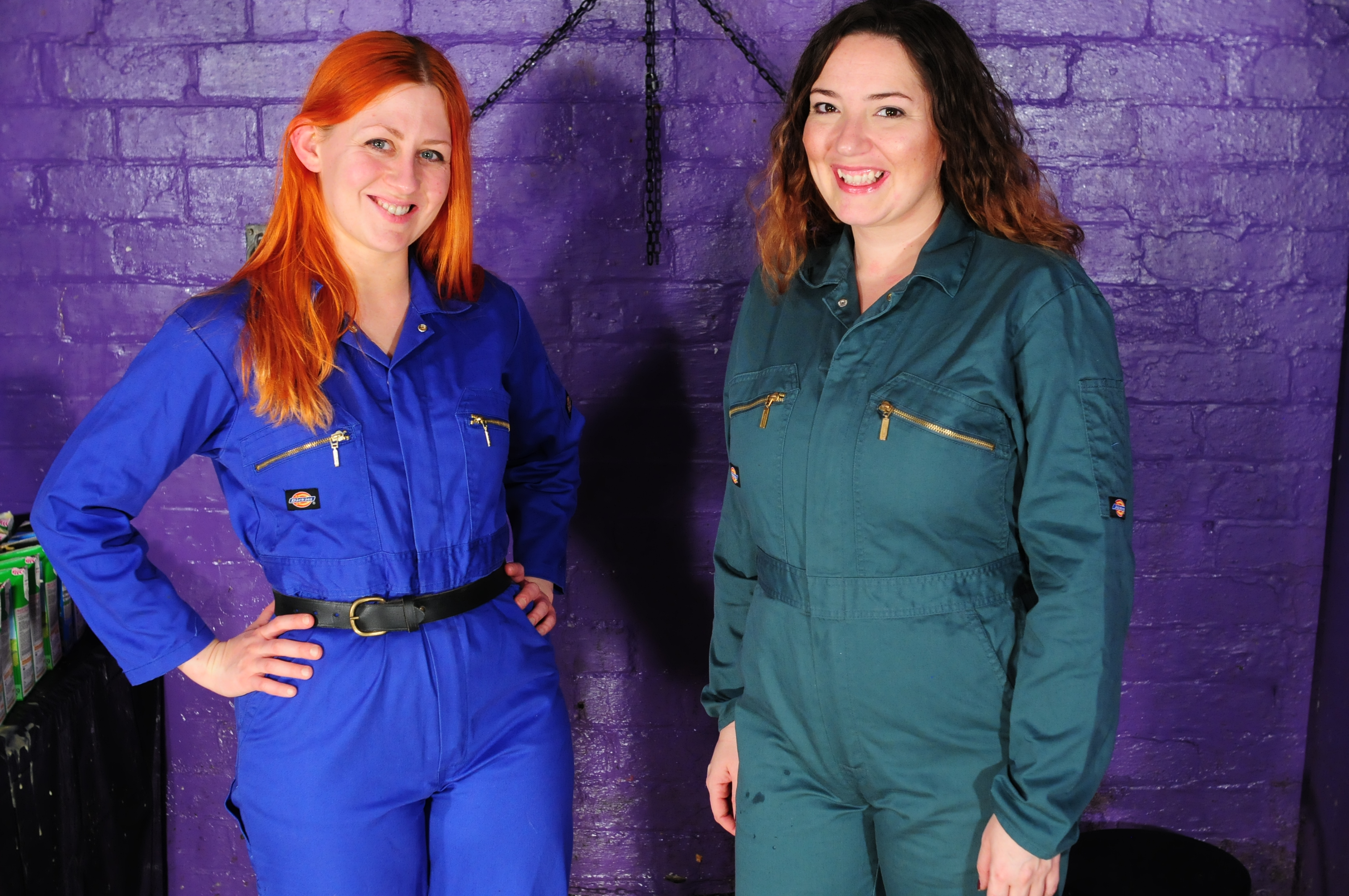 two-girl-boilersuit-fun_main.jpg